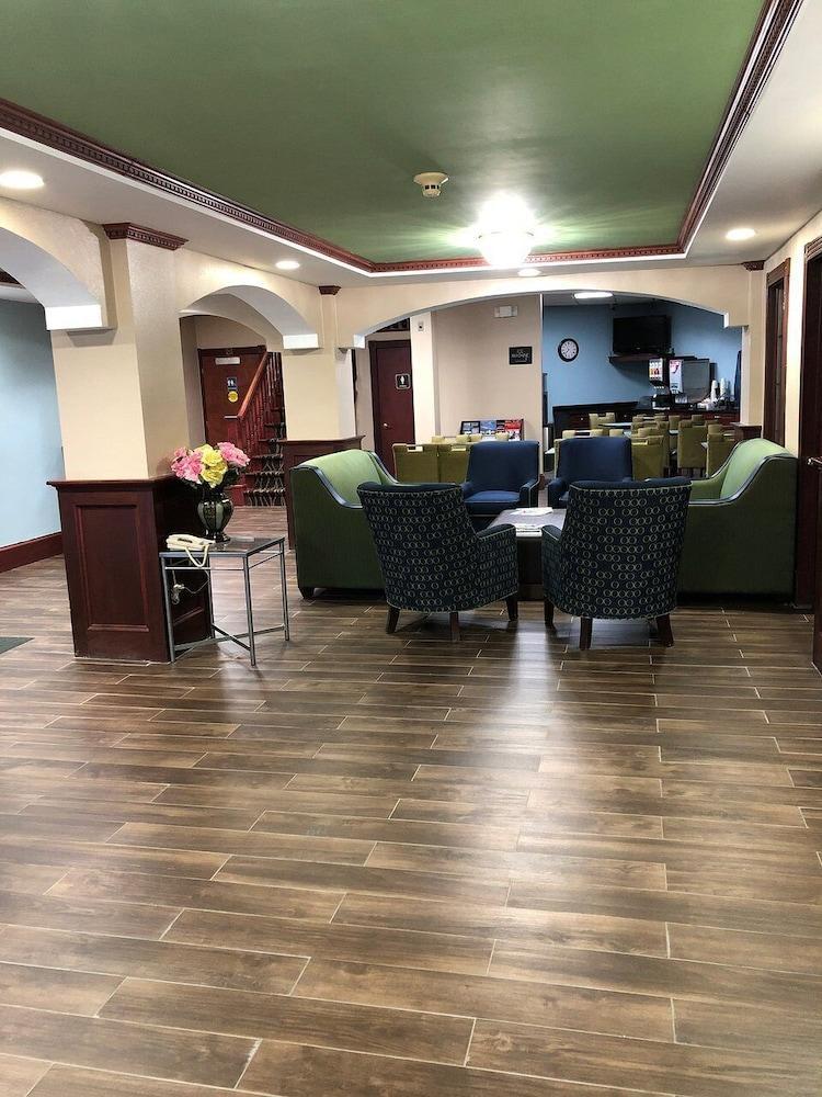 Super 8 By Wyndham West Greenwich/Providence Ngoại thất bức ảnh