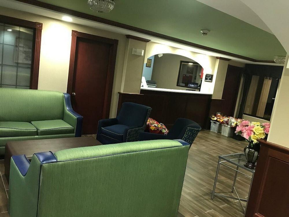 Super 8 By Wyndham West Greenwich/Providence Ngoại thất bức ảnh