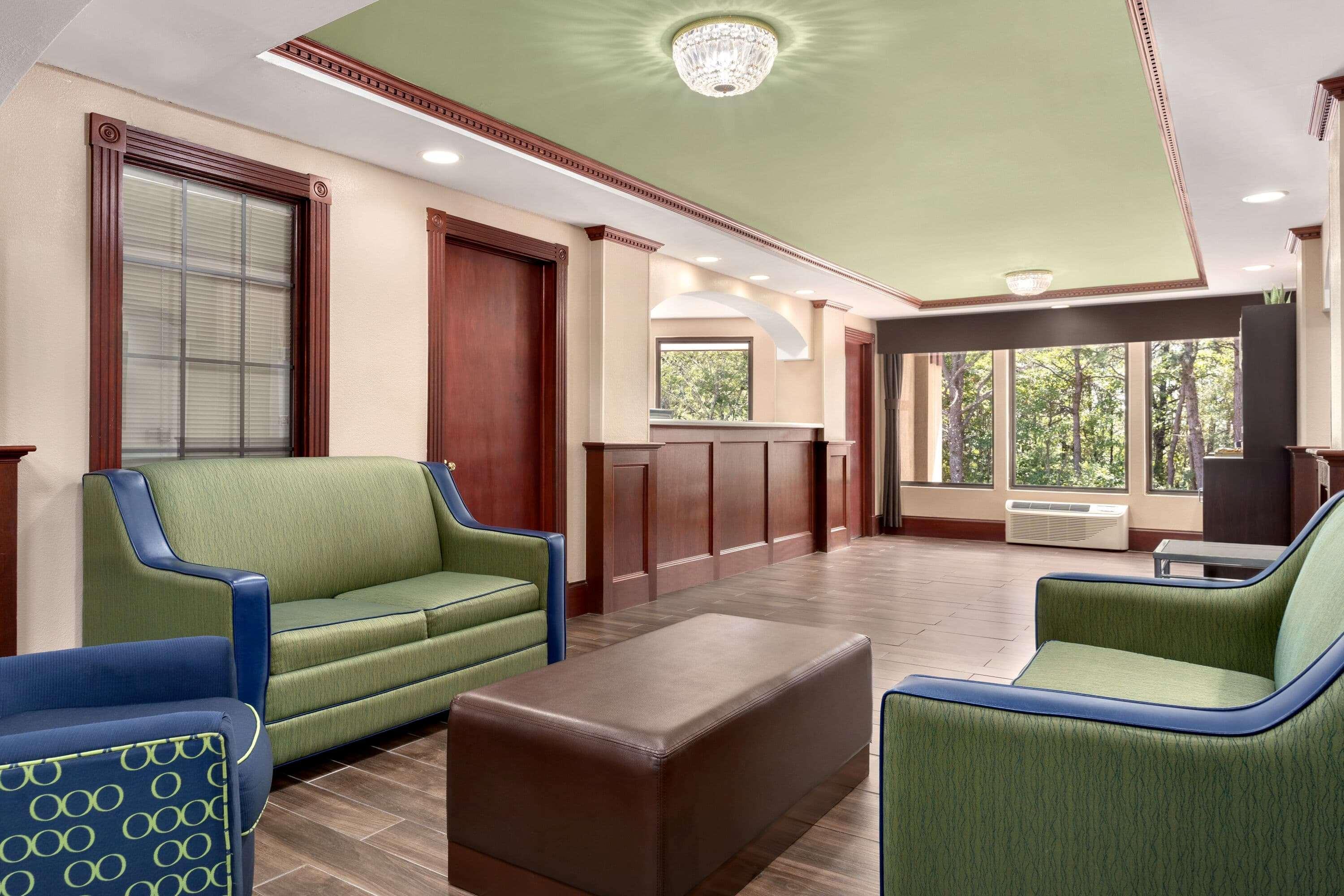 Super 8 By Wyndham West Greenwich/Providence Ngoại thất bức ảnh