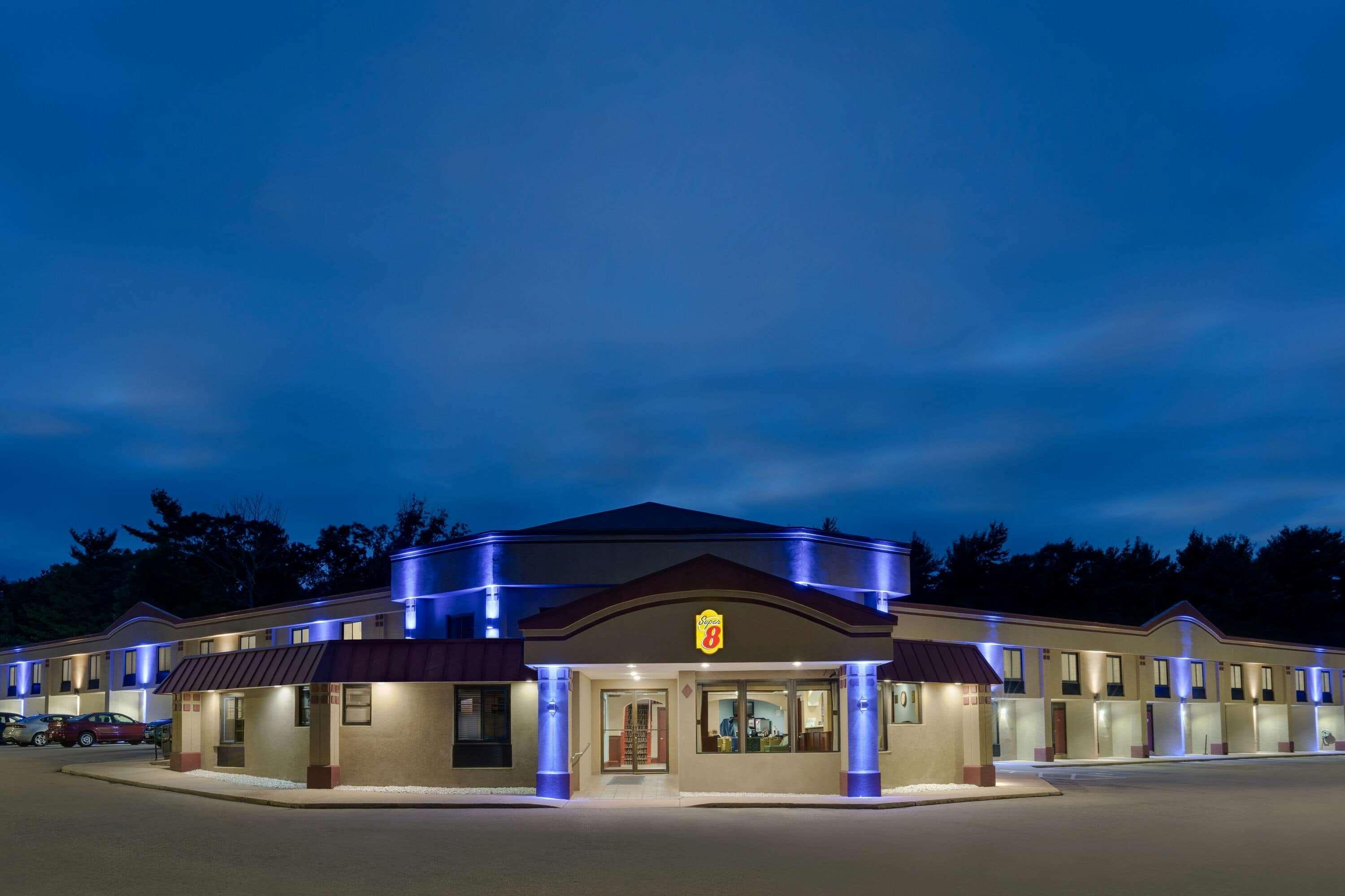 Super 8 By Wyndham West Greenwich/Providence Ngoại thất bức ảnh