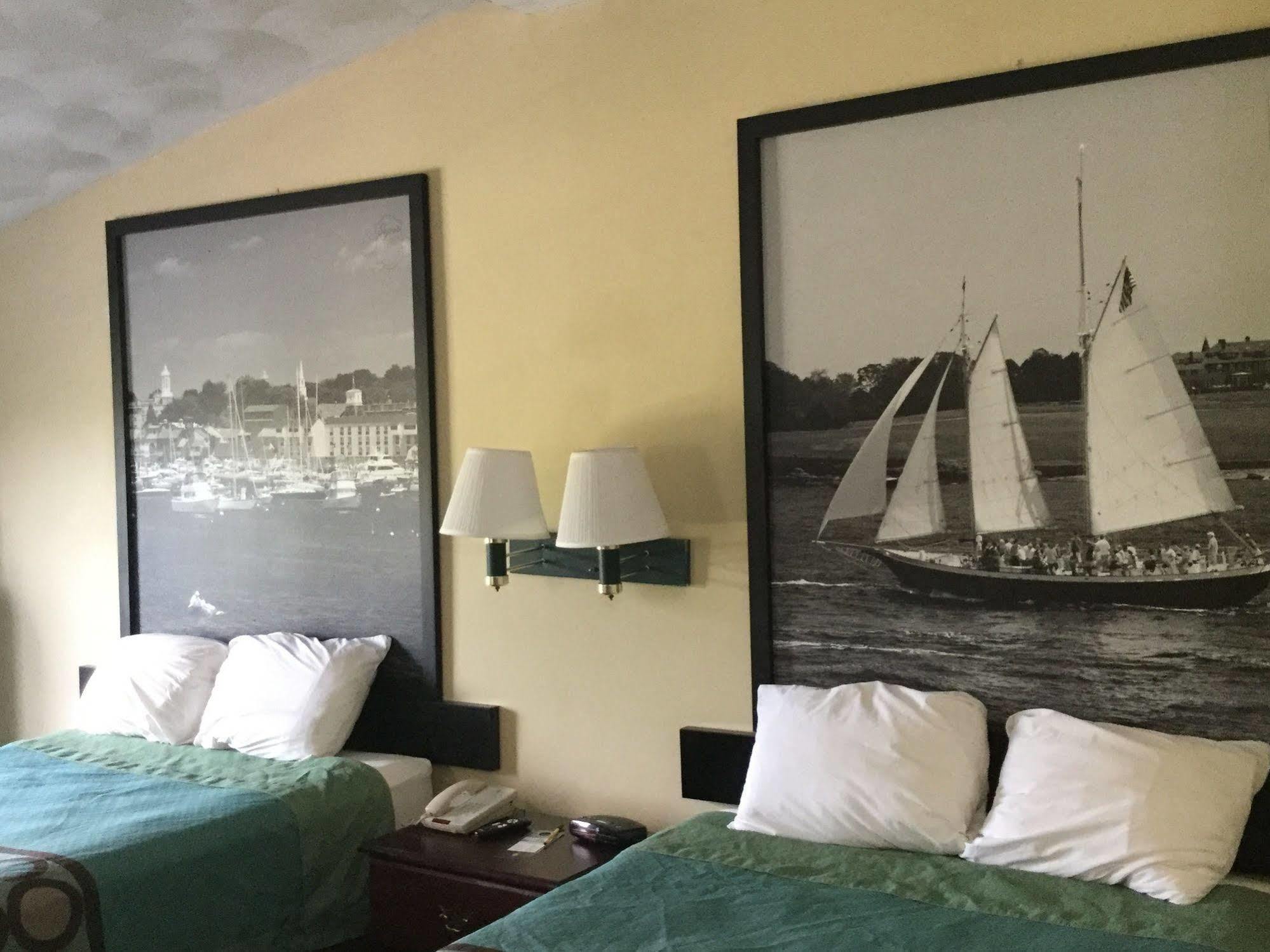 Super 8 By Wyndham West Greenwich/Providence Ngoại thất bức ảnh