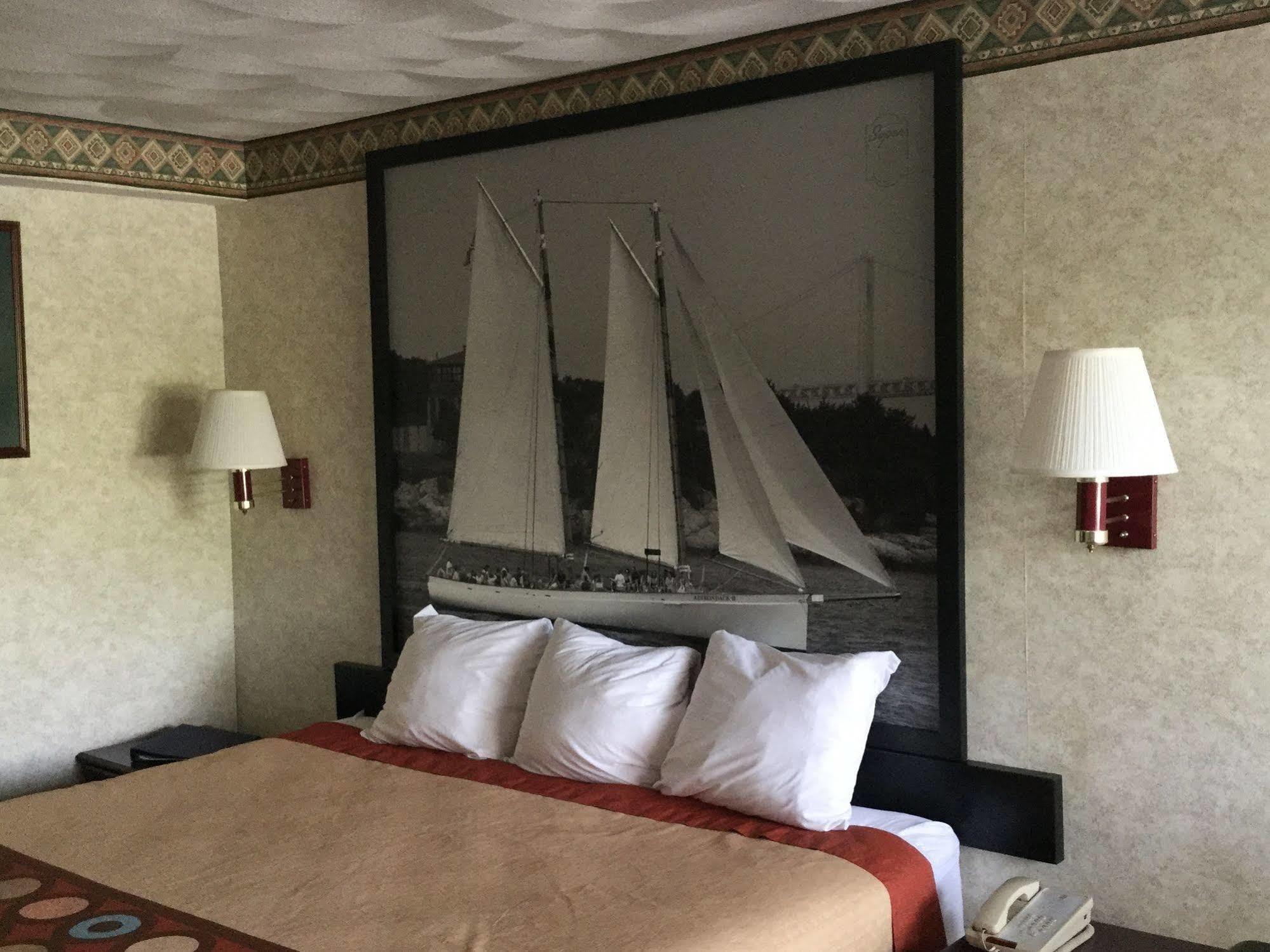 Super 8 By Wyndham West Greenwich/Providence Ngoại thất bức ảnh