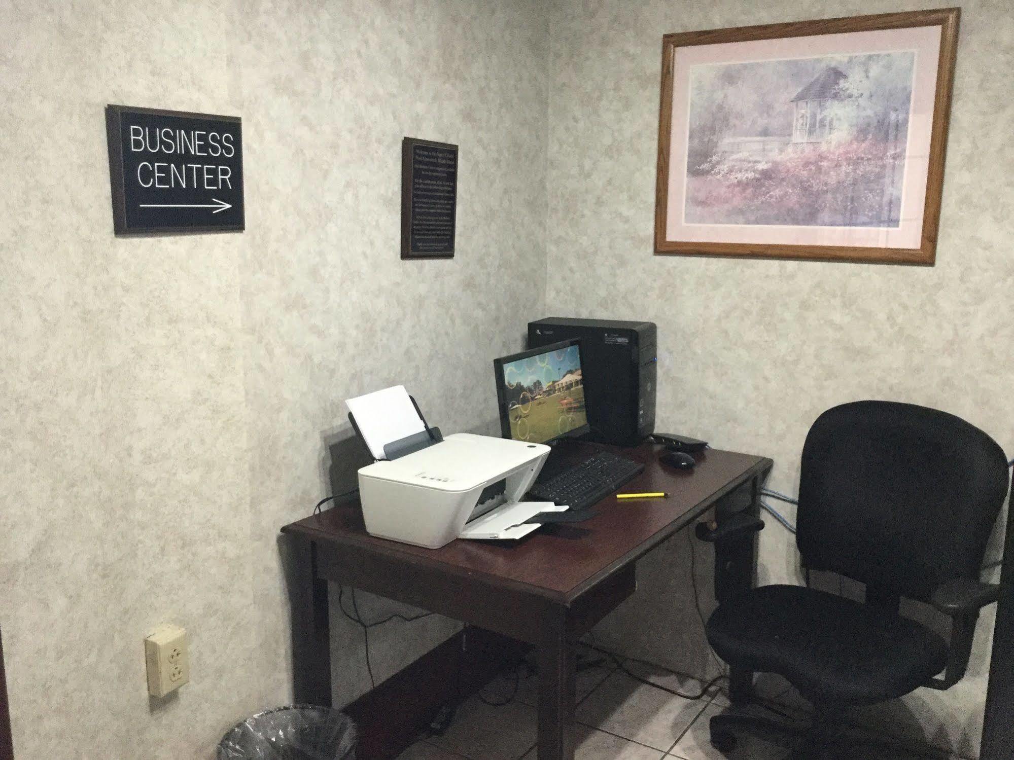 Super 8 By Wyndham West Greenwich/Providence Ngoại thất bức ảnh
